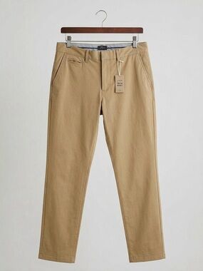 NWT J.Crew 1040 Athletic Tapered-Fit Tech Pant 34/32